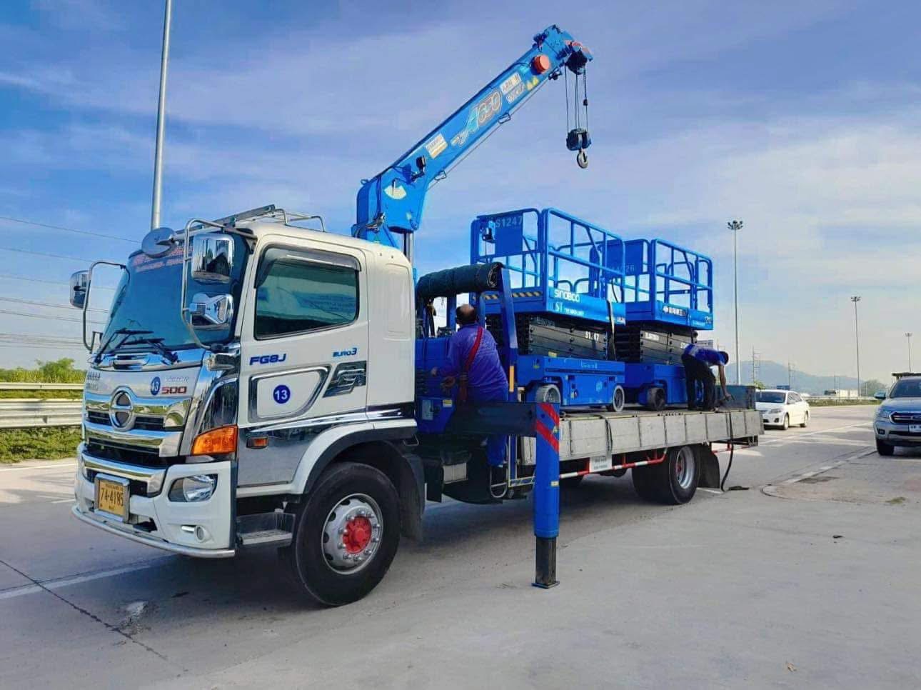 25 - https://รถเฮี้ยบชลบุรีให้เช่า.com | บริการรถเฮี๊ยบ รถเครน และรถกระเช้าทั่วชลบุรี ระยอง และทั่วไทย โดยทีมงานมืออาชีพ มั่นใจทุกโครงการด้วยมาตรฐานความปลอดภัยสูงสุด พร้อมใบ ปจ.2 และใบเซอร์