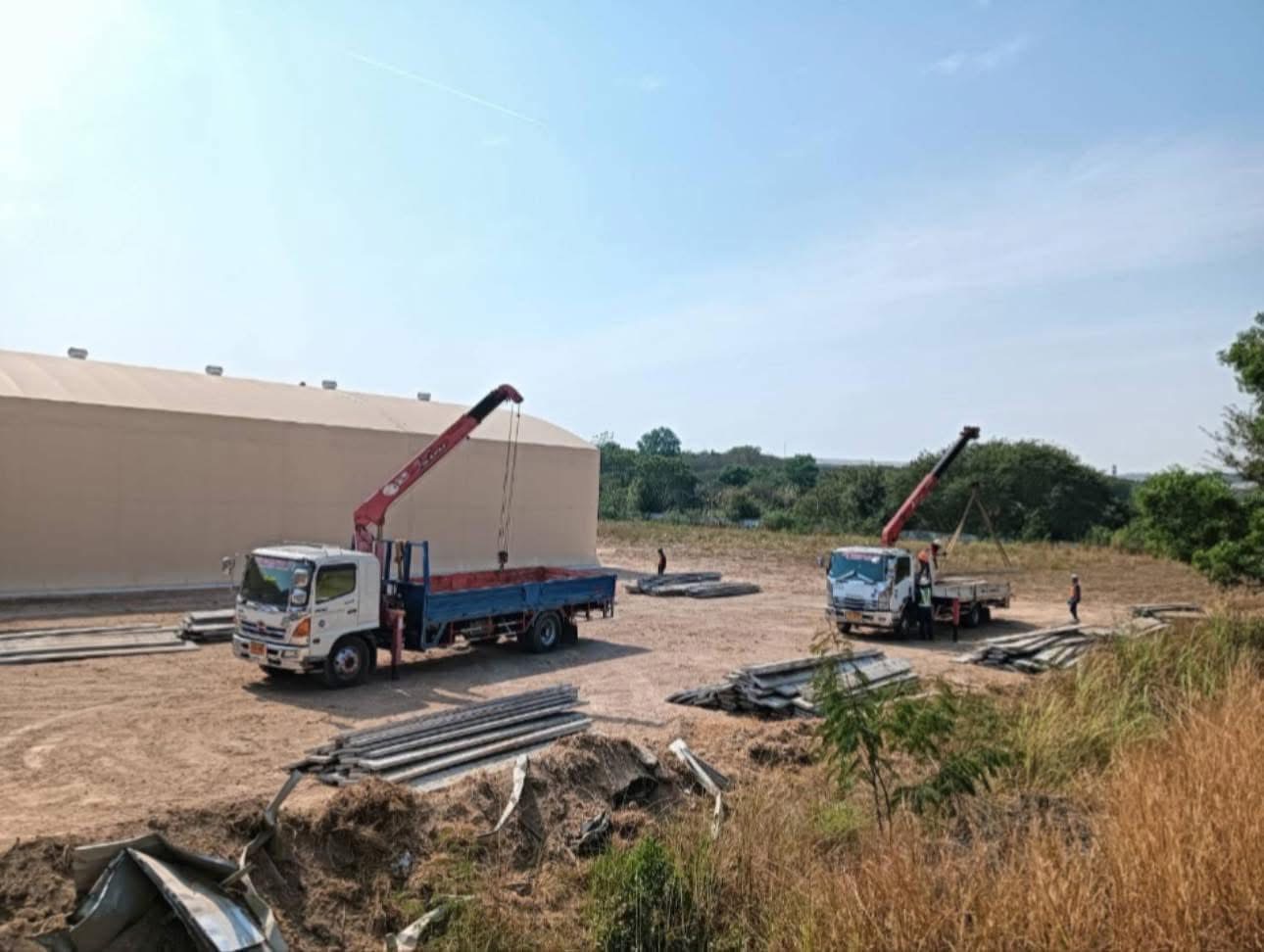 37 - https://รถเฮี้ยบชลบุรีให้เช่า.com | บริการรถเฮี๊ยบ รถเครน และรถกระเช้าทั่วชลบุรี ระยอง และทั่วไทย โดยทีมงานมืออาชีพ มั่นใจทุกโครงการด้วยมาตรฐานความปลอดภัยสูงสุด พร้อมใบ ปจ.2 และใบเซอร์