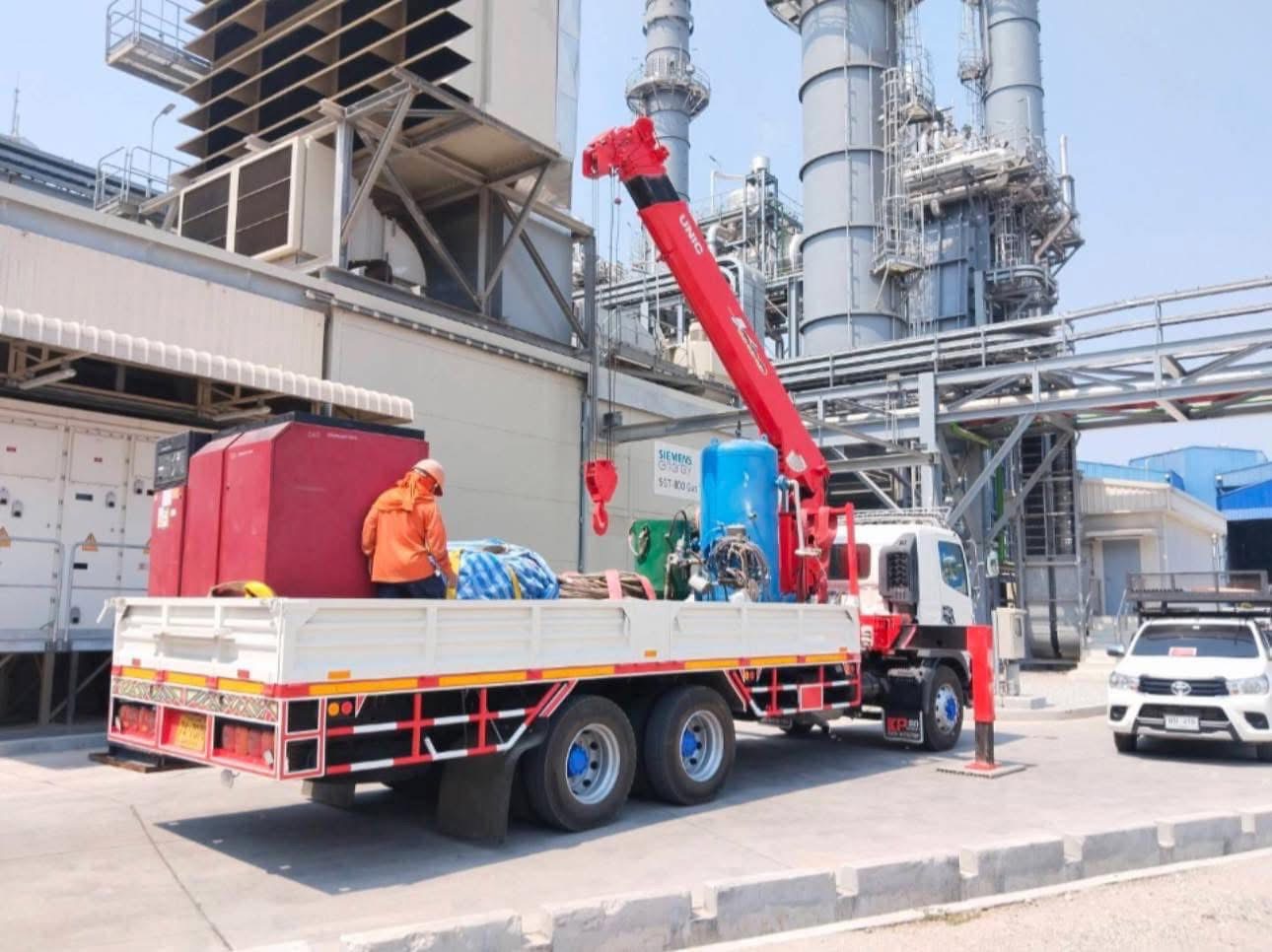 38 - https://รถเฮี้ยบชลบุรีให้เช่า.com | บริการรถเฮี๊ยบ รถเครน และรถกระเช้าทั่วชลบุรี ระยอง และทั่วไทย โดยทีมงานมืออาชีพ มั่นใจทุกโครงการด้วยมาตรฐานความปลอดภัยสูงสุด พร้อมใบ ปจ.2 และใบเซอร์