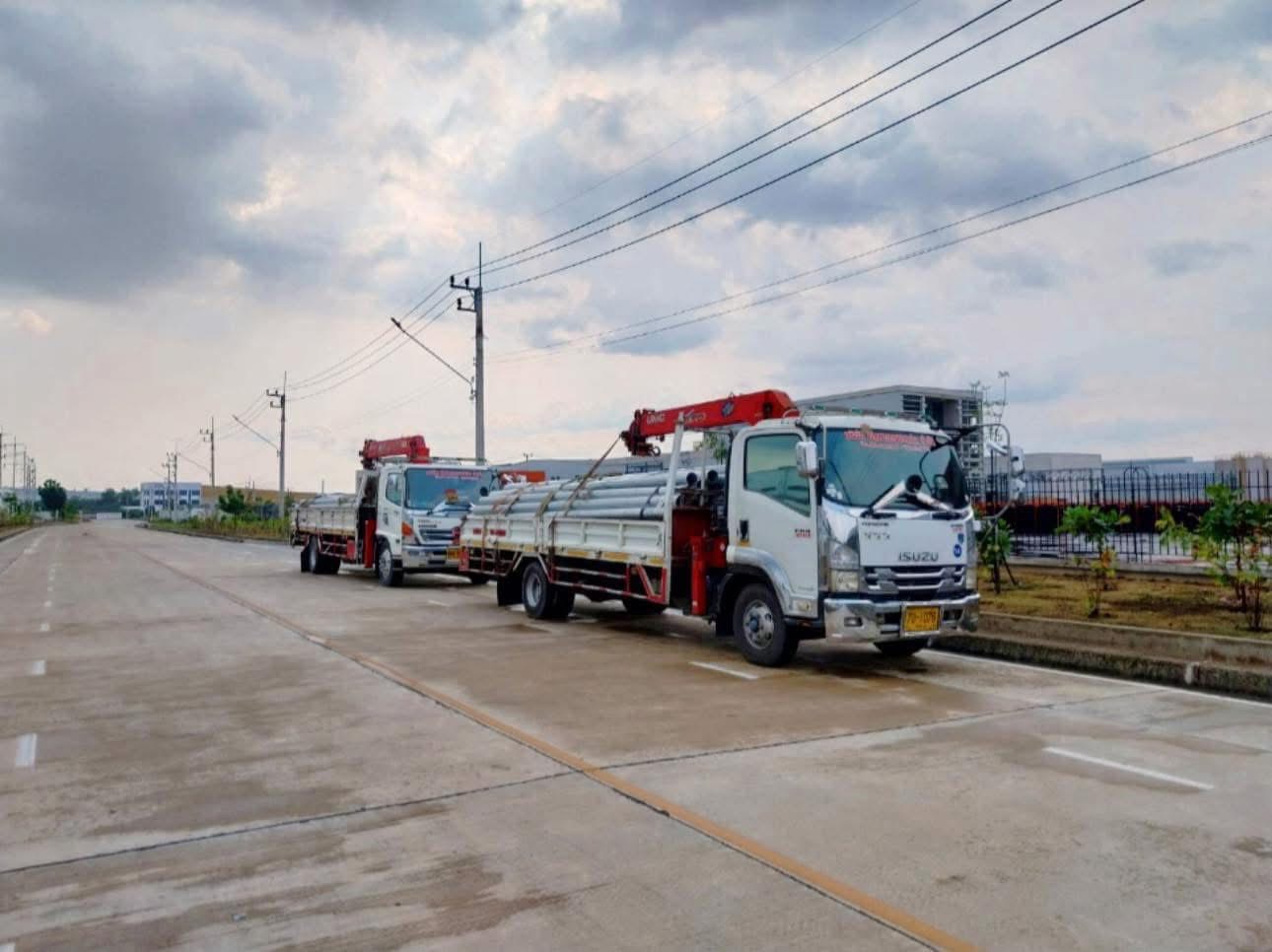 44 - https://รถเฮี้ยบชลบุรีให้เช่า.com | บริการรถเฮี๊ยบ รถเครน และรถกระเช้าทั่วชลบุรี ระยอง และทั่วไทย โดยทีมงานมืออาชีพ มั่นใจทุกโครงการด้วยมาตรฐานความปลอดภัยสูงสุด พร้อมใบ ปจ.2 และใบเซอร์