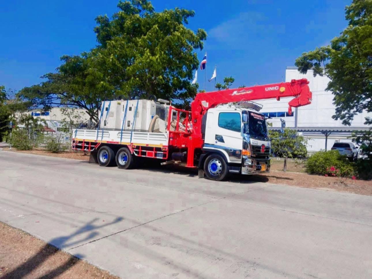 51 - https://รถเฮี้ยบชลบุรีให้เช่า.com | บริการรถเฮี๊ยบ รถเครน และรถกระเช้าทั่วชลบุรี ระยอง และทั่วไทย โดยทีมงานมืออาชีพ มั่นใจทุกโครงการด้วยมาตรฐานความปลอดภัยสูงสุด พร้อมใบ ปจ.2 และใบเซอร์