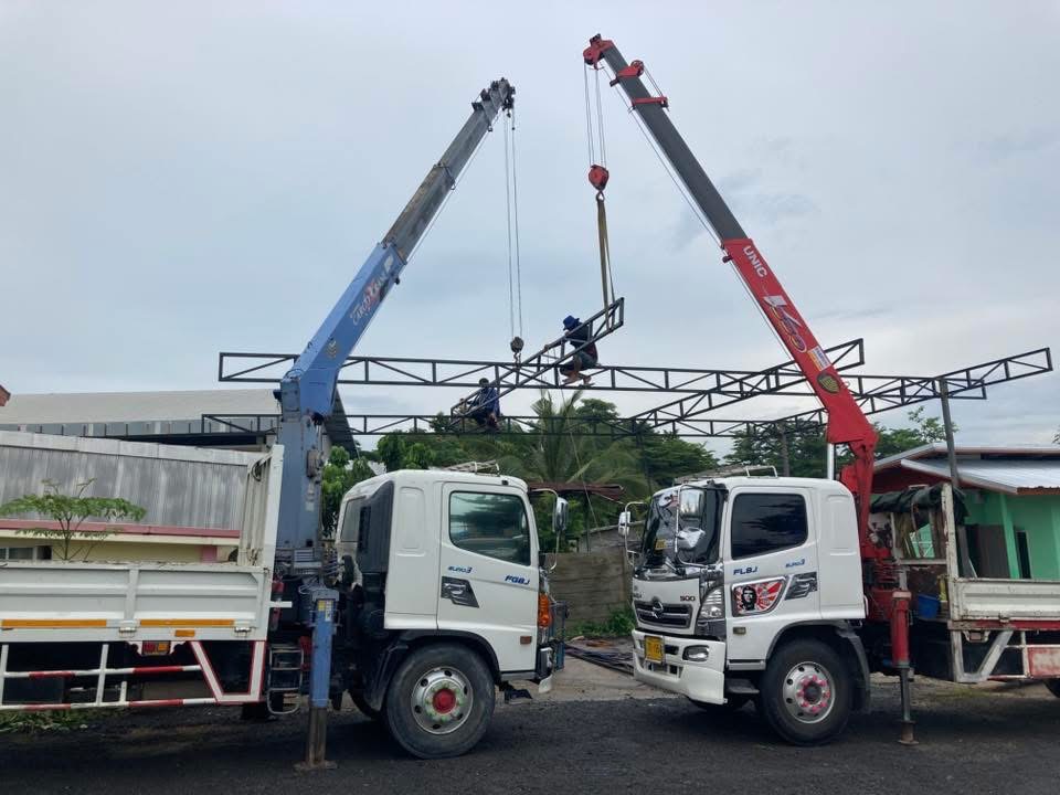 55 - https://รถเฮี้ยบชลบุรีให้เช่า.com | บริการรถเฮี๊ยบ รถเครน และรถกระเช้าทั่วชลบุรี ระยอง และทั่วไทย โดยทีมงานมืออาชีพ มั่นใจทุกโครงการด้วยมาตรฐานความปลอดภัยสูงสุด พร้อมใบ ปจ.2 และใบเซอร์