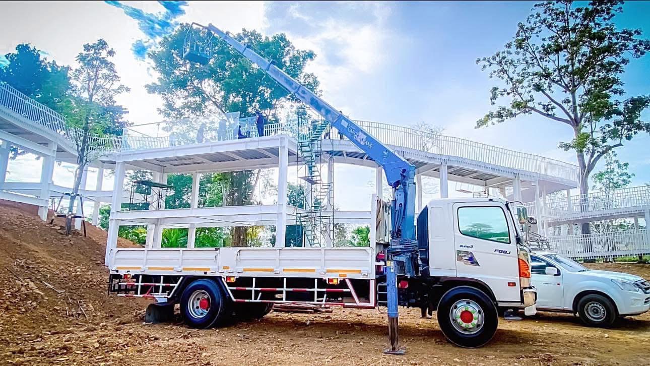 59 - https://รถเฮี้ยบชลบุรีให้เช่า.com | บริการรถเฮี๊ยบ รถเครน และรถกระเช้าทั่วชลบุรี ระยอง และทั่วไทย โดยทีมงานมืออาชีพ มั่นใจทุกโครงการด้วยมาตรฐานความปลอดภัยสูงสุด พร้อมใบ ปจ.2 และใบเซอร์