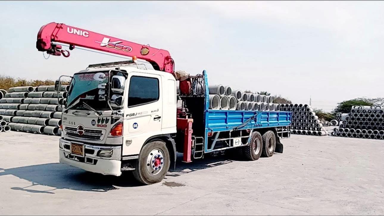 61 - https://รถเฮี้ยบชลบุรีให้เช่า.com | บริการรถเฮี๊ยบ รถเครน และรถกระเช้าทั่วชลบุรี ระยอง และทั่วไทย โดยทีมงานมืออาชีพ มั่นใจทุกโครงการด้วยมาตรฐานความปลอดภัยสูงสุด พร้อมใบ ปจ.2 และใบเซอร์