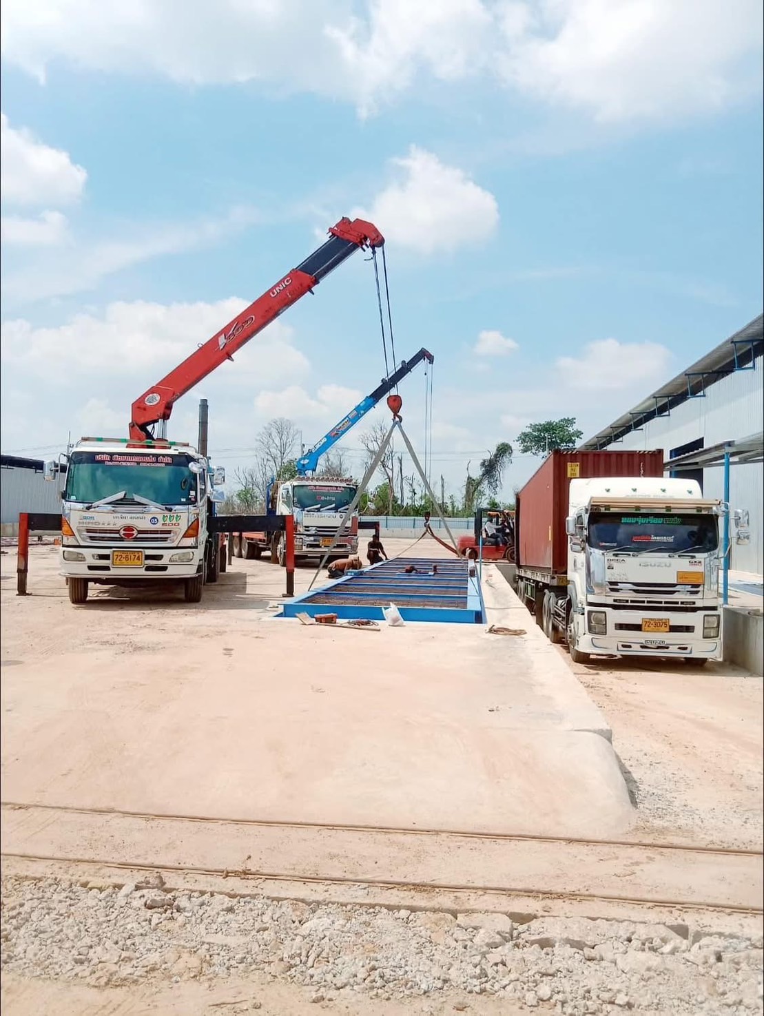 64 - https://รถเฮี้ยบชลบุรีให้เช่า.com | บริการรถเฮี๊ยบ รถเครน และรถกระเช้าทั่วชลบุรี ระยอง และทั่วไทย โดยทีมงานมืออาชีพ มั่นใจทุกโครงการด้วยมาตรฐานความปลอดภัยสูงสุด พร้อมใบ ปจ.2 และใบเซอร์