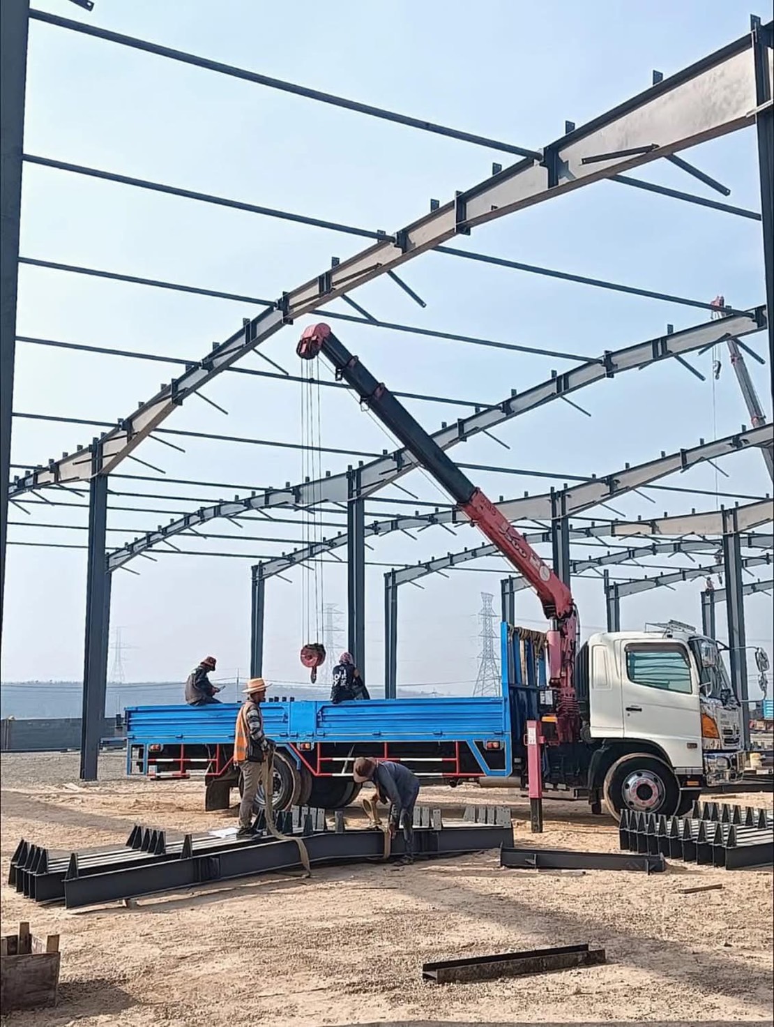 65 - https://รถเฮี้ยบชลบุรีให้เช่า.com | บริการรถเฮี๊ยบ รถเครน และรถกระเช้าทั่วชลบุรี ระยอง และทั่วไทย โดยทีมงานมืออาชีพ มั่นใจทุกโครงการด้วยมาตรฐานความปลอดภัยสูงสุด พร้อมใบ ปจ.2 และใบเซอร์