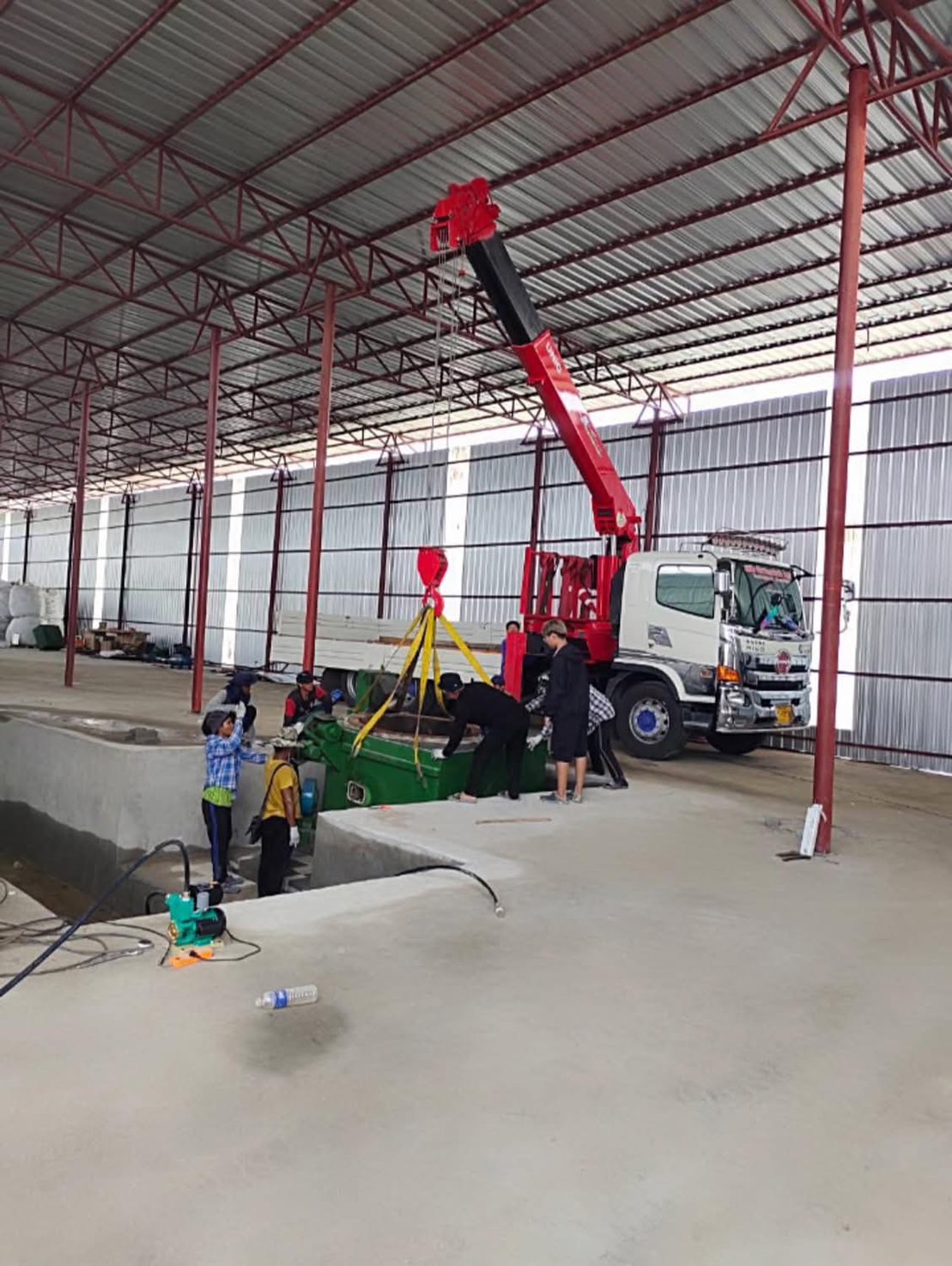 69 - https://รถเฮี้ยบชลบุรีให้เช่า.com | บริการรถเฮี๊ยบ รถเครน และรถกระเช้าทั่วชลบุรี ระยอง และทั่วไทย โดยทีมงานมืออาชีพ มั่นใจทุกโครงการด้วยมาตรฐานความปลอดภัยสูงสุด พร้อมใบ ปจ.2 และใบเซอร์