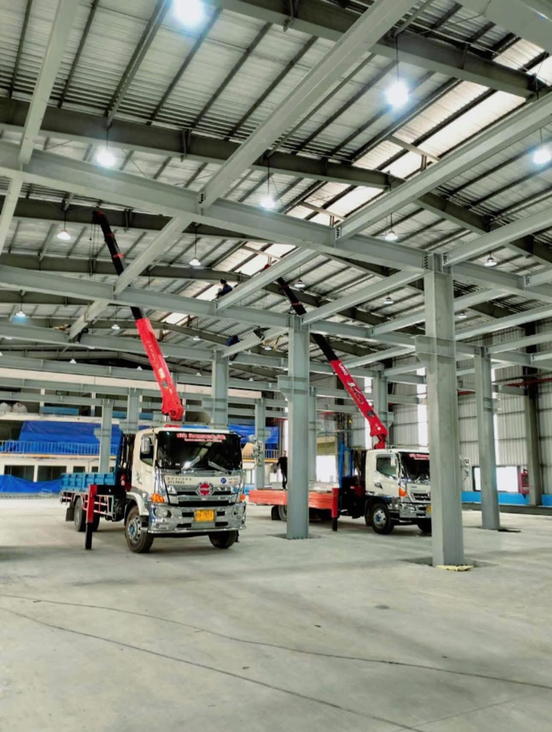 70 - https://รถเฮี้ยบชลบุรีให้เช่า.com | บริการรถเฮี๊ยบ รถเครน และรถกระเช้าทั่วชลบุรี ระยอง และทั่วไทย โดยทีมงานมืออาชีพ มั่นใจทุกโครงการด้วยมาตรฐานความปลอดภัยสูงสุด พร้อมใบ ปจ.2 และใบเซอร์